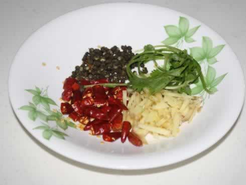 酸菜肉片汤的做法(荤菜菜谱)