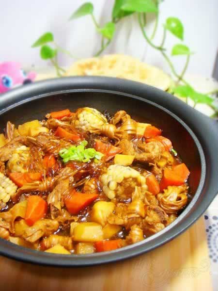 排骨一锅炖的做法(冬季滋补美食菜谱)