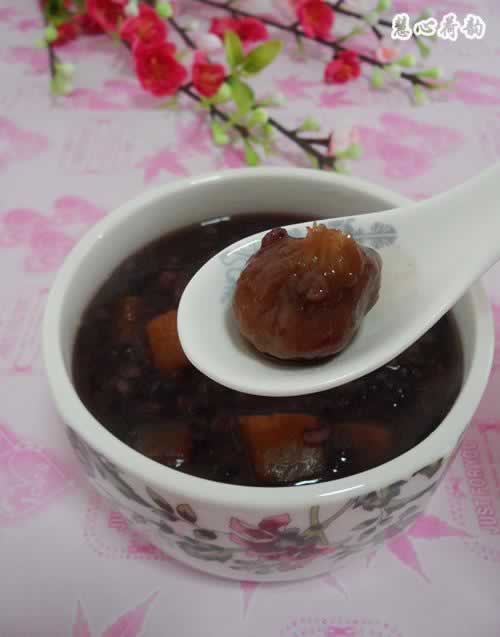 无花果红薯血糯米粥的做法(早餐菜谱)