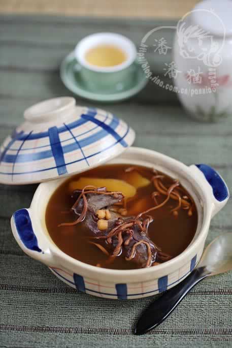 虫草花淮山煲鸽子的做法(家庭食疗菜谱)