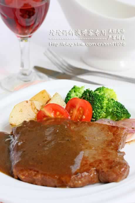 五星级法式黑椒牛排的做法(西餐菜谱)