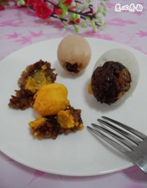 3个小时快速创意自制咸鸭蛋的做法(早餐菜谱)