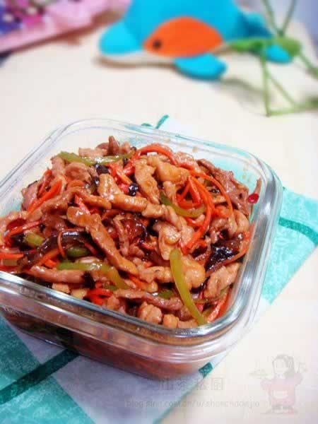 ������˿�����������ھ��䴨�˲��ף�