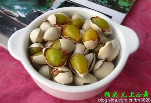 微波炉盐焗银杏的做法(零食菜谱-快速低成本做出的高级料理店名点)