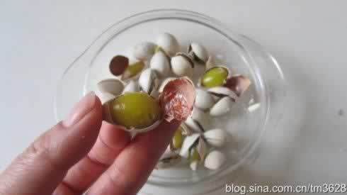 微波炉盐焗银杏的做法(零食菜谱-快速低成本做出的高级料理店名点)