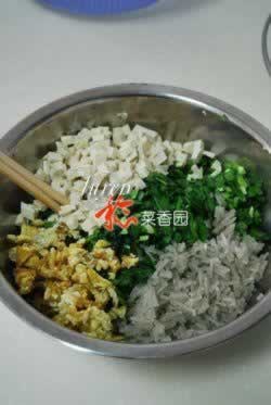 素馅包子的做法(早餐菜谱)