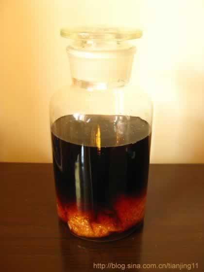 自制黄芪党参枸杞酒的做法(补益气血、健脾益肾的养生酒菜谱)