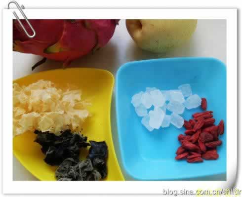 四果汤的做法(祛火润肺美容养颜的靓汤菜谱)