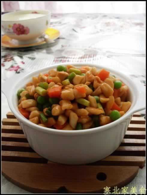 ����С�Գ��������������Ͳ��ף�