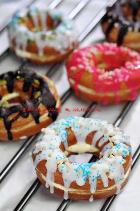 巧克力乳酪甜甜圈儿的做法