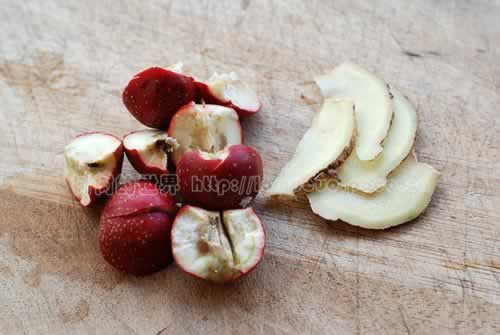 秘制山楂猪手的做法