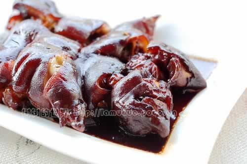 秘制山楂猪手的做法