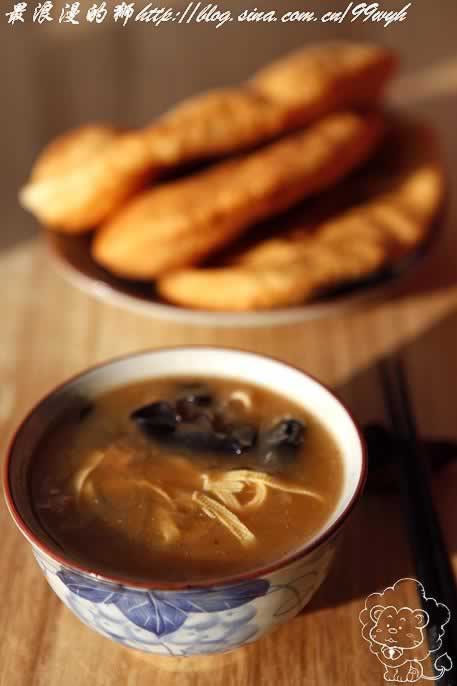 ���ƺ�����������