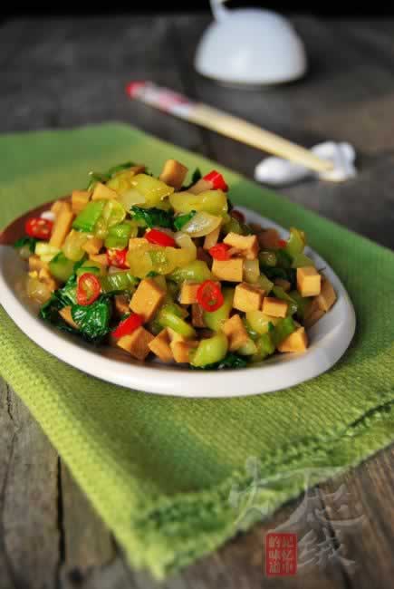 ��˰趹�ɵ�����