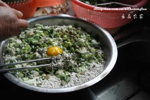 ������ɫ����ը������