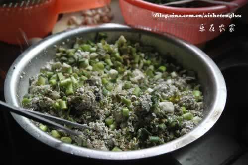 ������ɫ����ը������