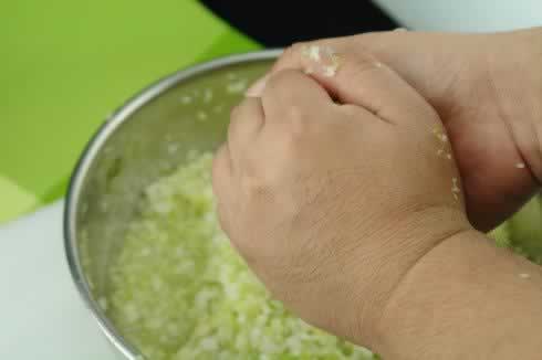 �ײ�����ˮ�ȵ�����