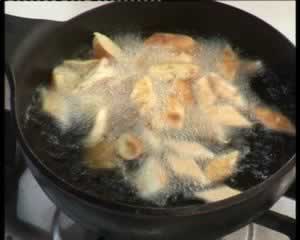 烤肉炒馕和菜团的做法