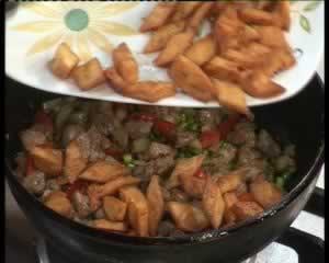 ���⳴�κͲ��ŵ�����