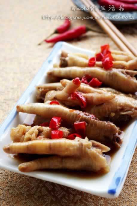 ������צ������