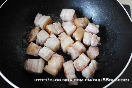 ���κ����������