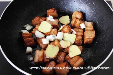 ���κ����������