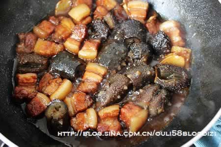 ���κ����������