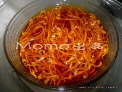 虫草花核桃猪骨汤的做法