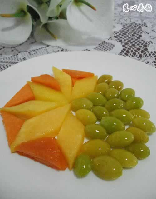 双色南瓜炒白果的做法