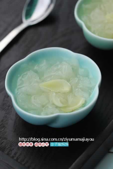 银耳百合羹的做法