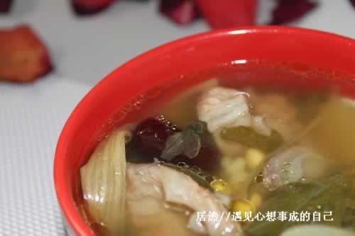 菜干黄豆煲猪盖骨的做法