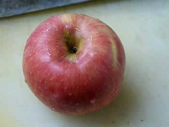 煎素鹅肝佐苹果泥的做法