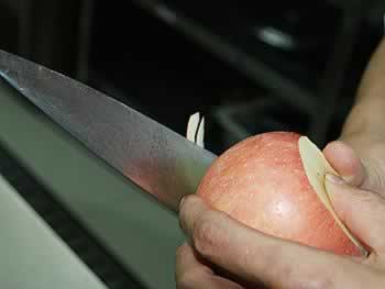 煎素鹅肝佐苹果泥的做法