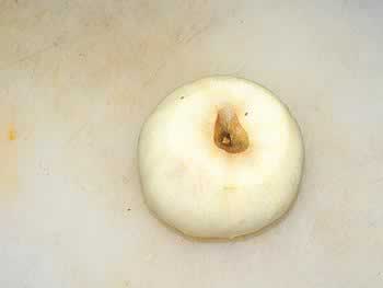 煎素鹅肝佐苹果泥的做法