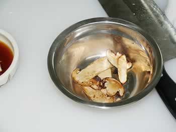 和风凉拌松茸豆腐的做法