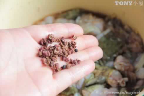 香辣干锅牛蛙的做法