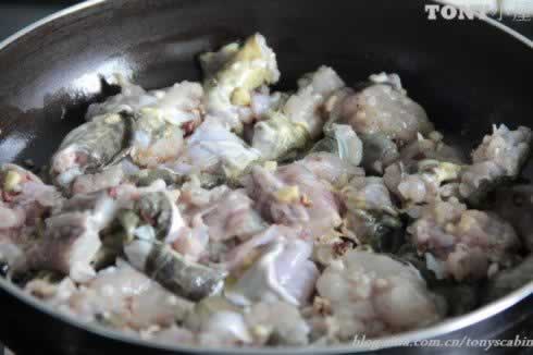 香辣干锅牛蛙的做法