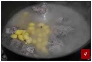 白果排骨汤的做法