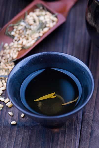 ���ײ������