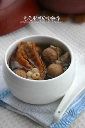 无花果川贝炖鳄鱼的做法