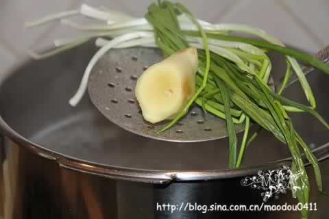 萝卜牛骨汤的做法