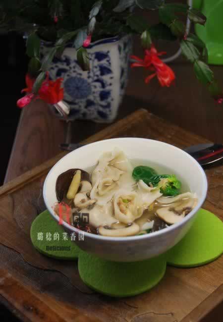 清汤鲜蘑金钩小馄饨的做法