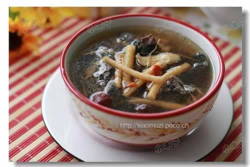 ���κ������ڼ�������