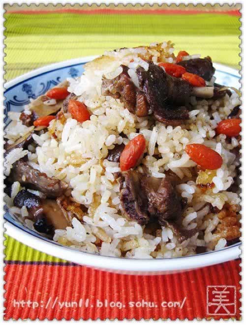 鸽肉煲仔饭的做法