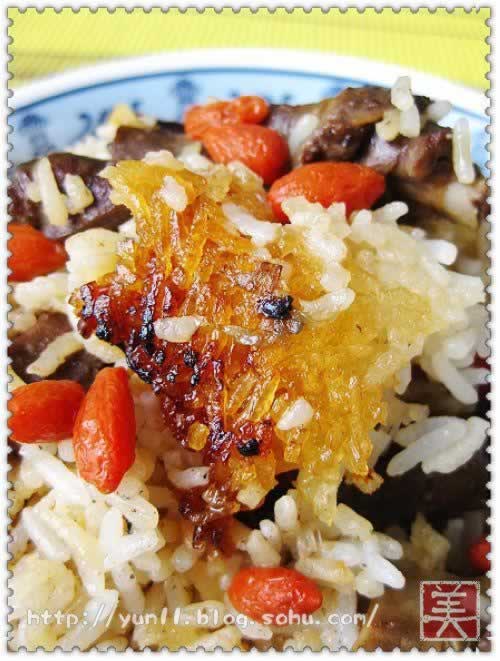 鸽肉煲仔饭的做法