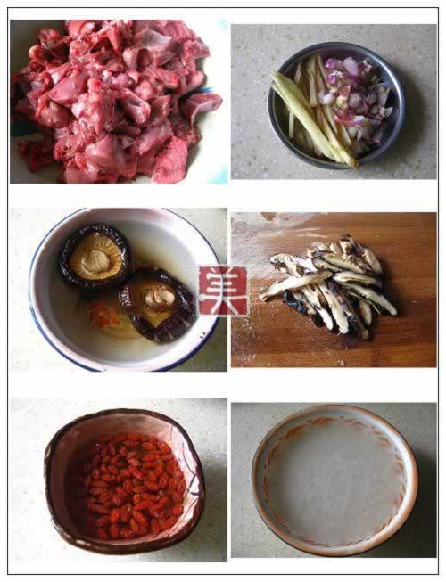 鸽肉煲仔饭的做法