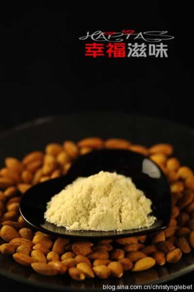 ����ʵ���������������Ƿ۵�����