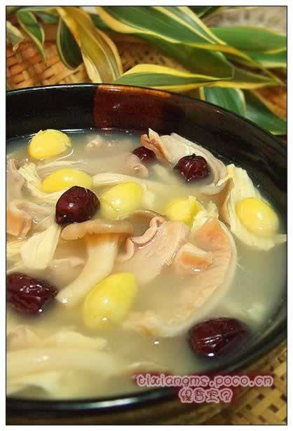 银杏煲猪肚的做法