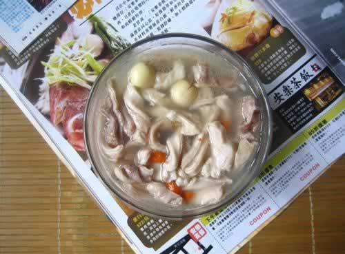 莲子猪肚汤的做法