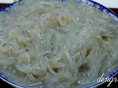 银鱼炒蛋的做法